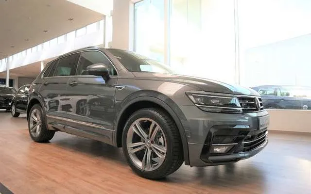 Volkswagen Tiguan 2.0TDI 150PK DSG*R-LINE*VELE OPTIES*AAN TO Image 4