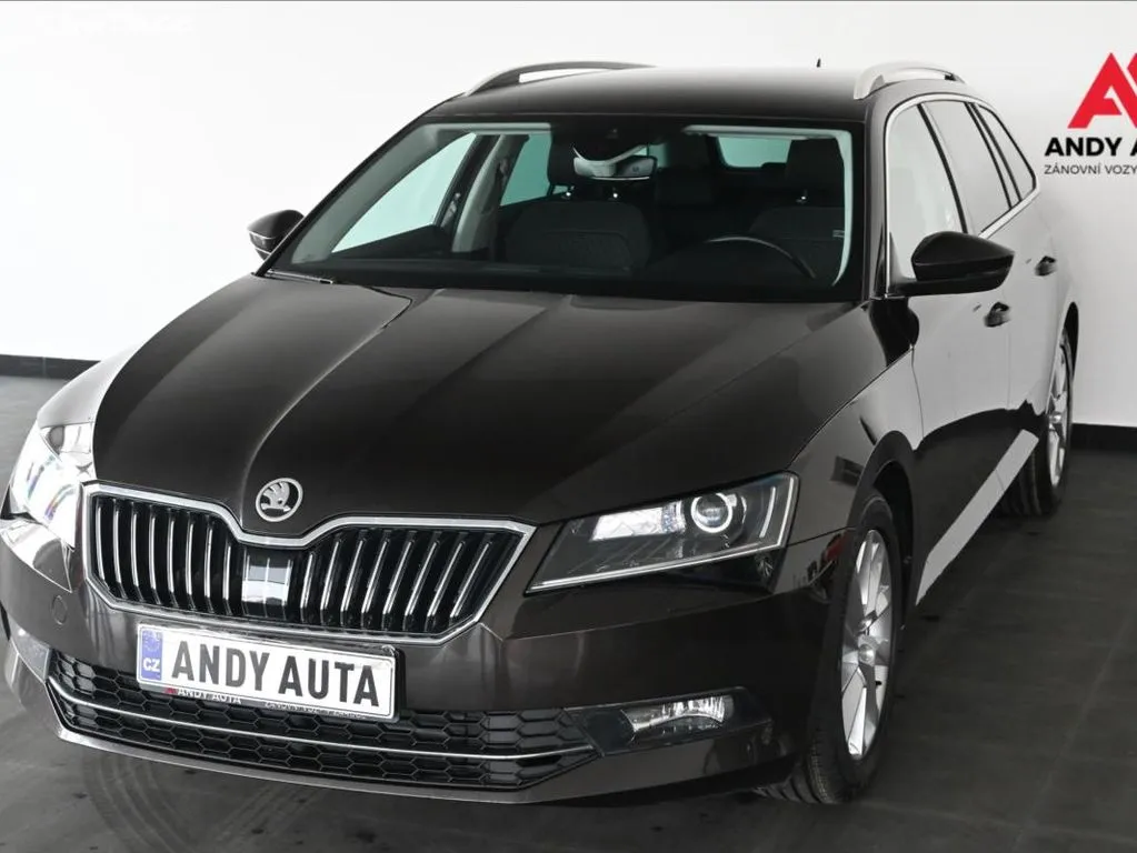 Škoda Superb 2,0 TDI 110kW DSG STYLE+ Záruk Image 2