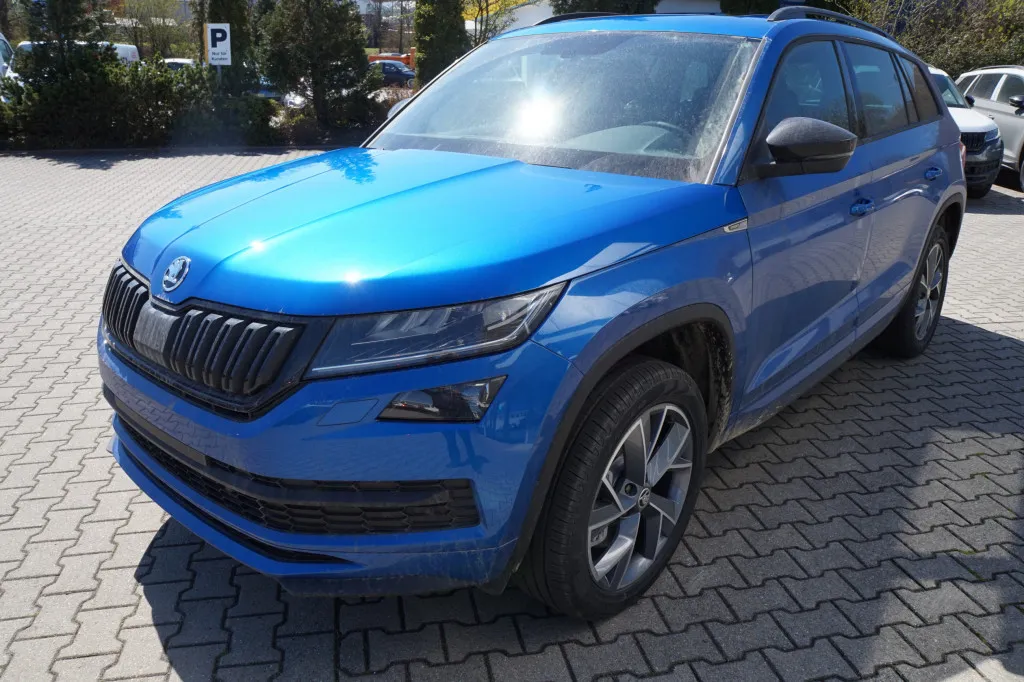 Skoda Kodiaq 2.0 TDI DSG 4X4 SPORTLINE*NAVI*ACC*PANO* Image 3